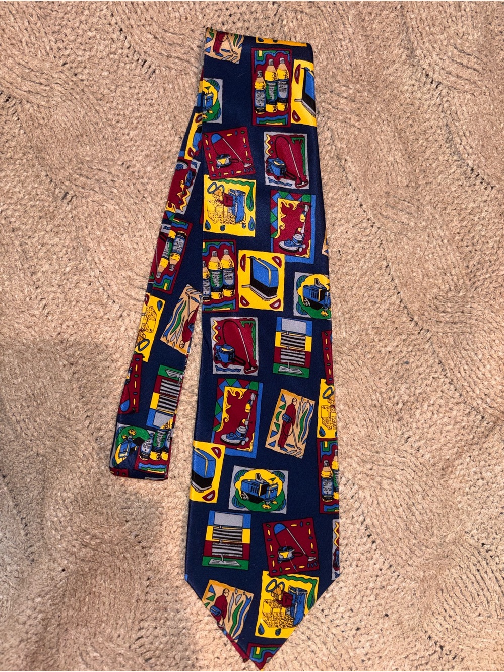 Vintage Electrolux Euroclean Novelty Vacuum Cleaner Promo Tie